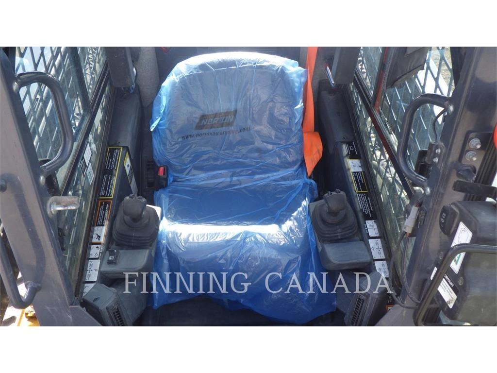 John Deere 331G Гусеничні вантажники