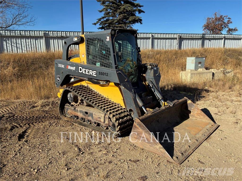 John Deere 333E Гусеничні вантажники