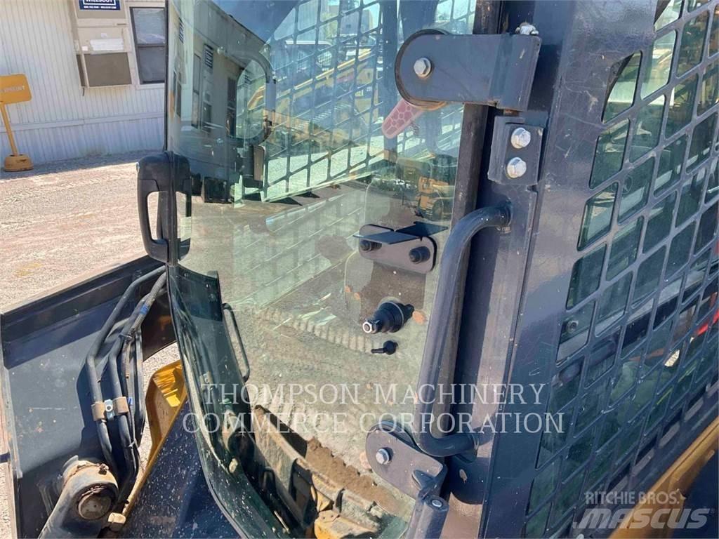 John Deere 333G Гусеничні вантажники