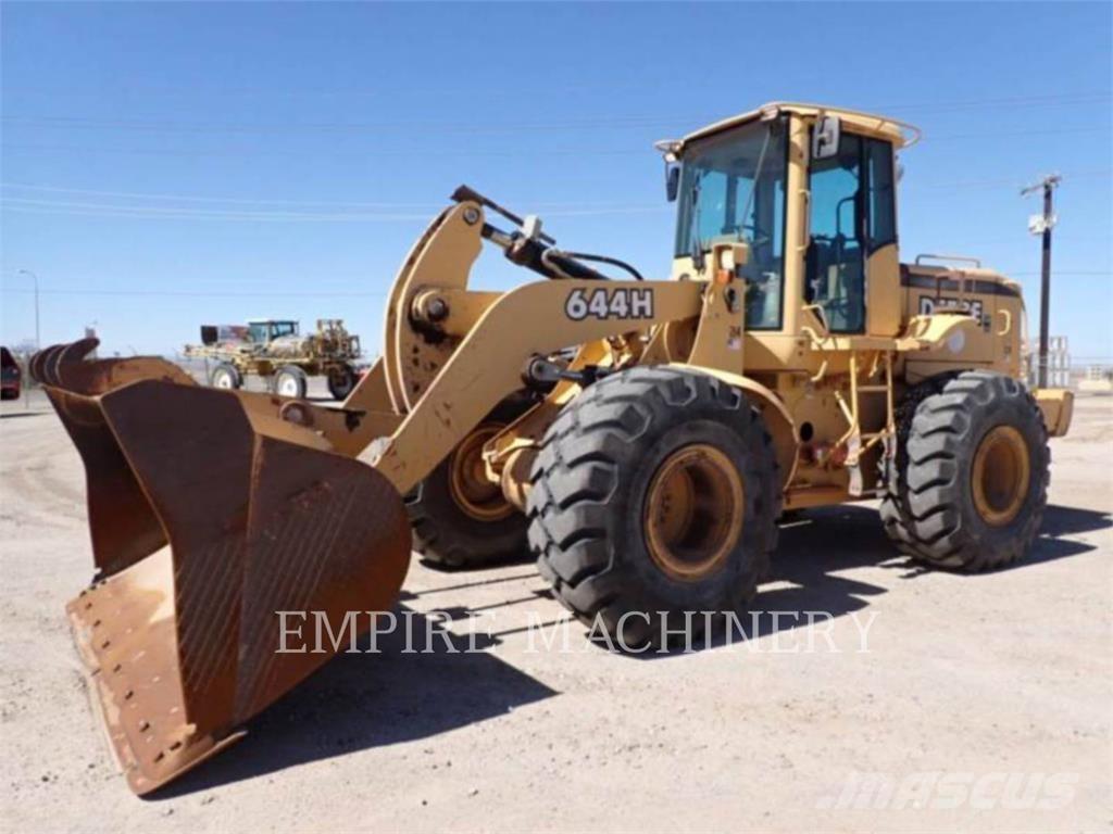 John Deere 644H Фронтальні навантажувачі