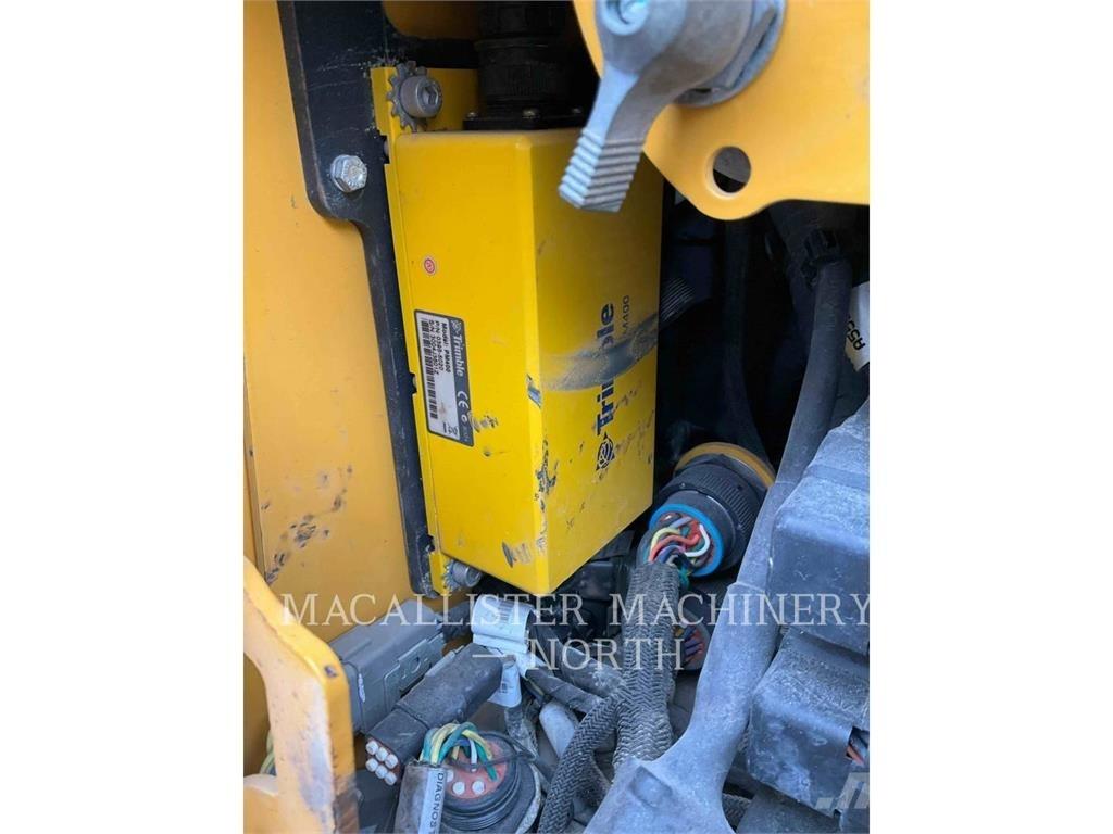 John Deere 650K Гусеничні бульдозери