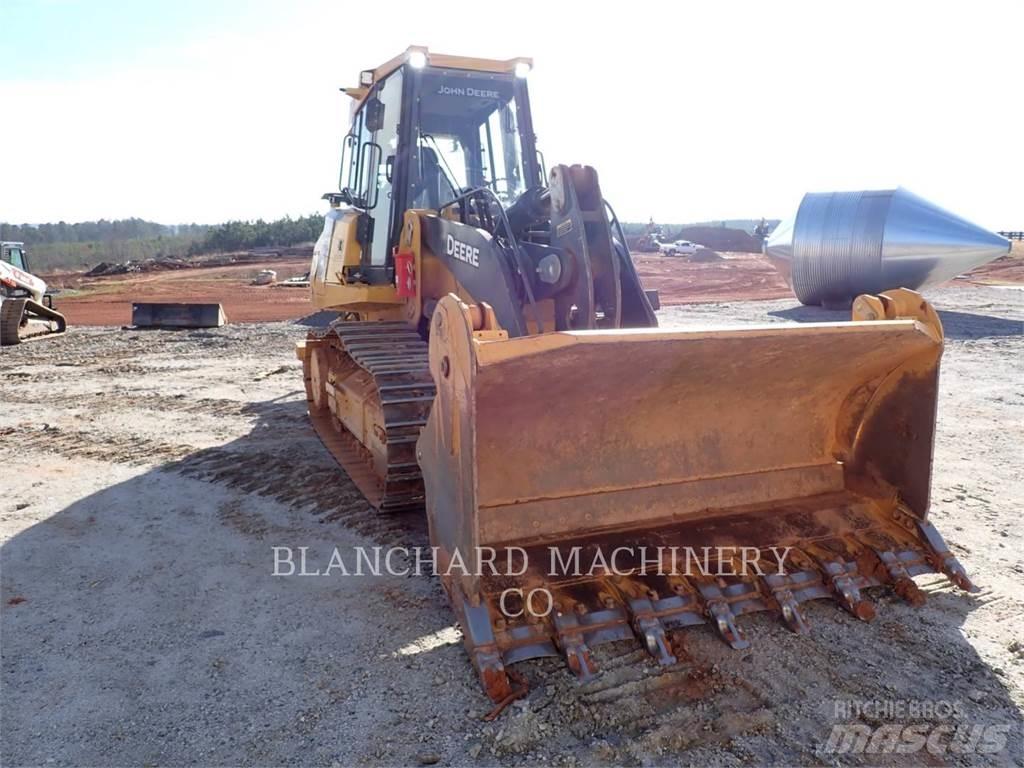 John Deere 655K Гусеничні вантажники