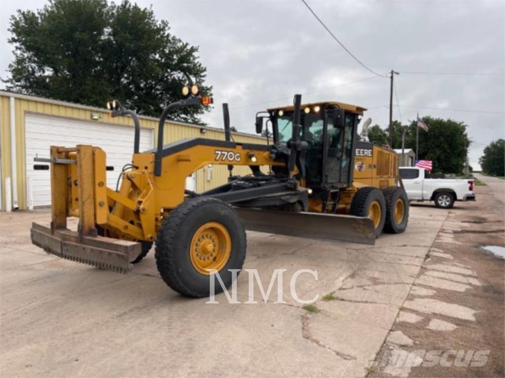 John Deere 770G_JD Грейдери