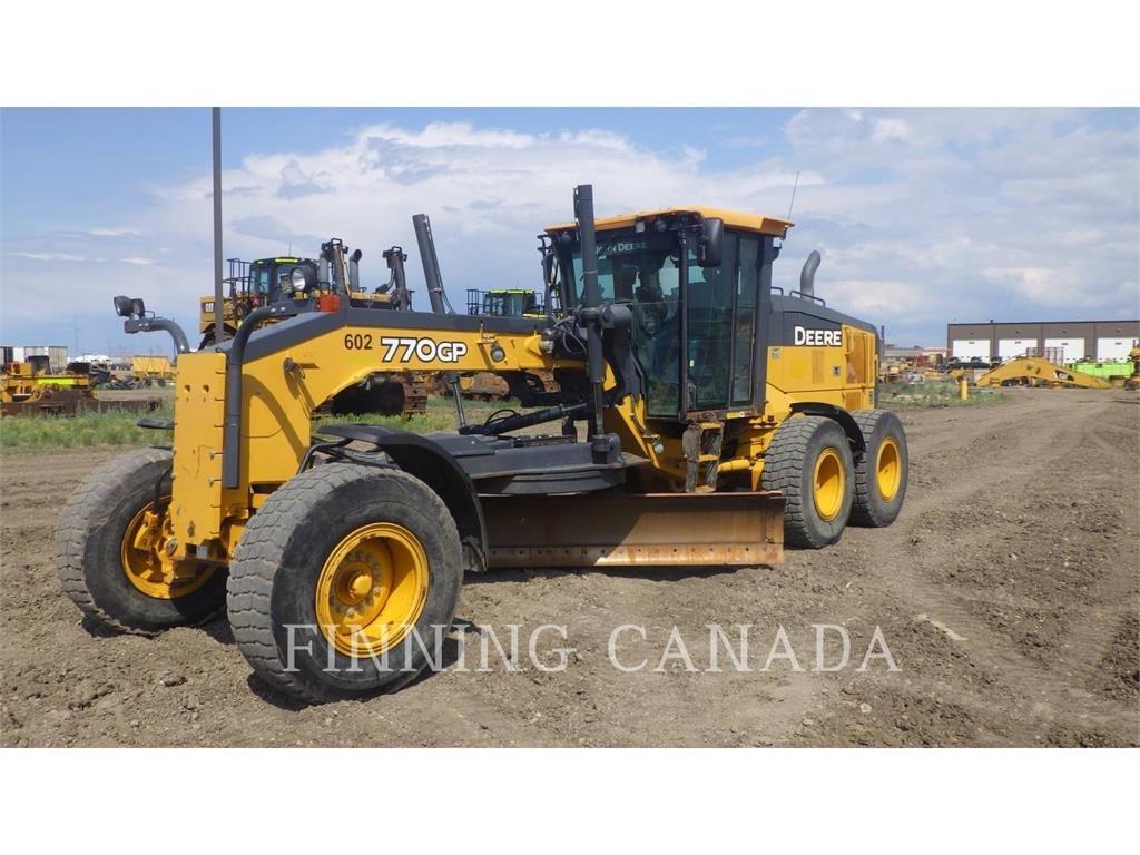 John Deere 770GP Грейдери