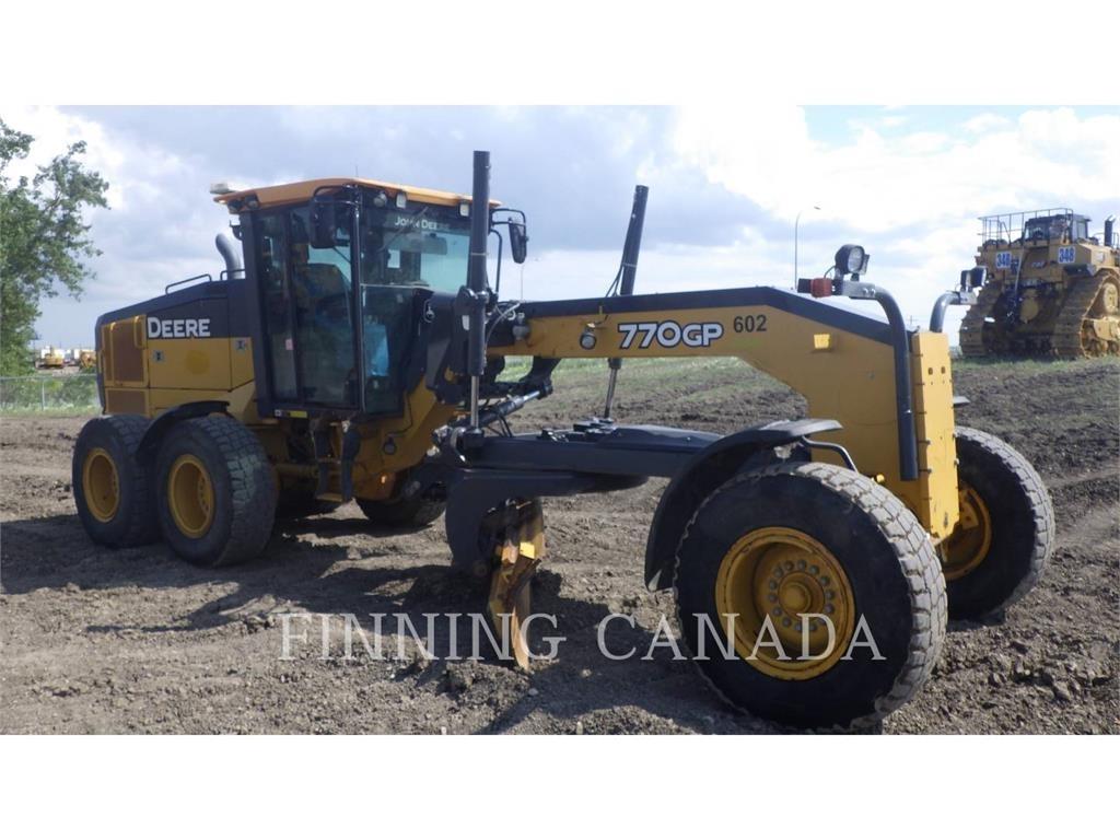 John Deere 770GP Грейдери