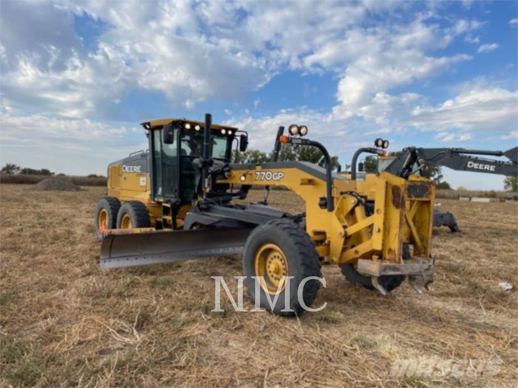 John Deere 770GP_JD Грейдери