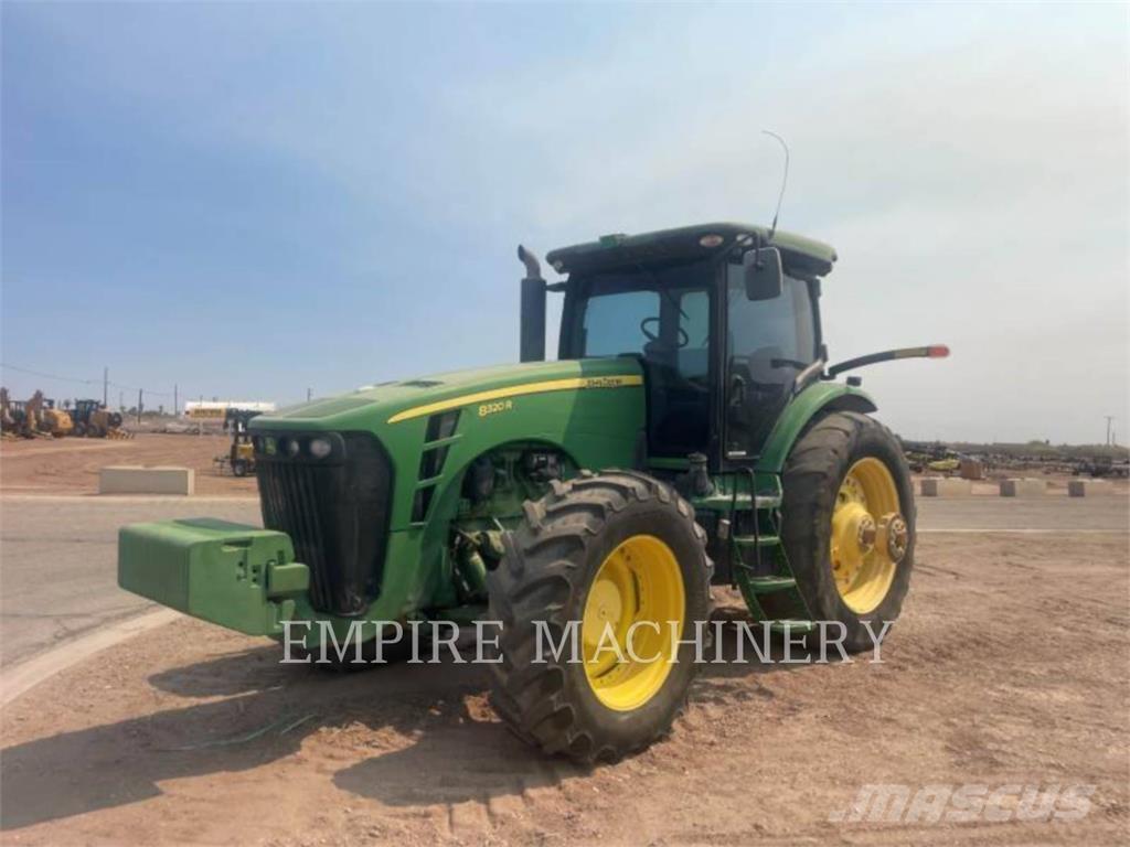 John Deere 8320R Трактори
