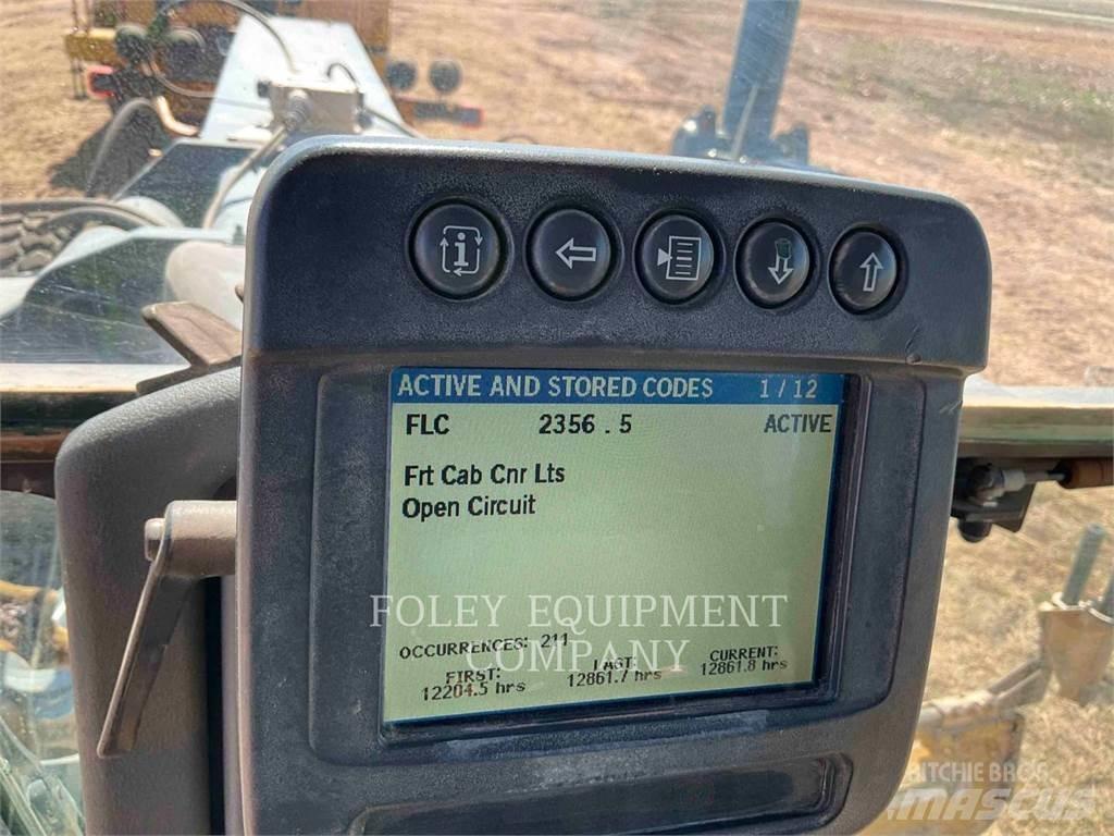 John Deere 872G Грейдери