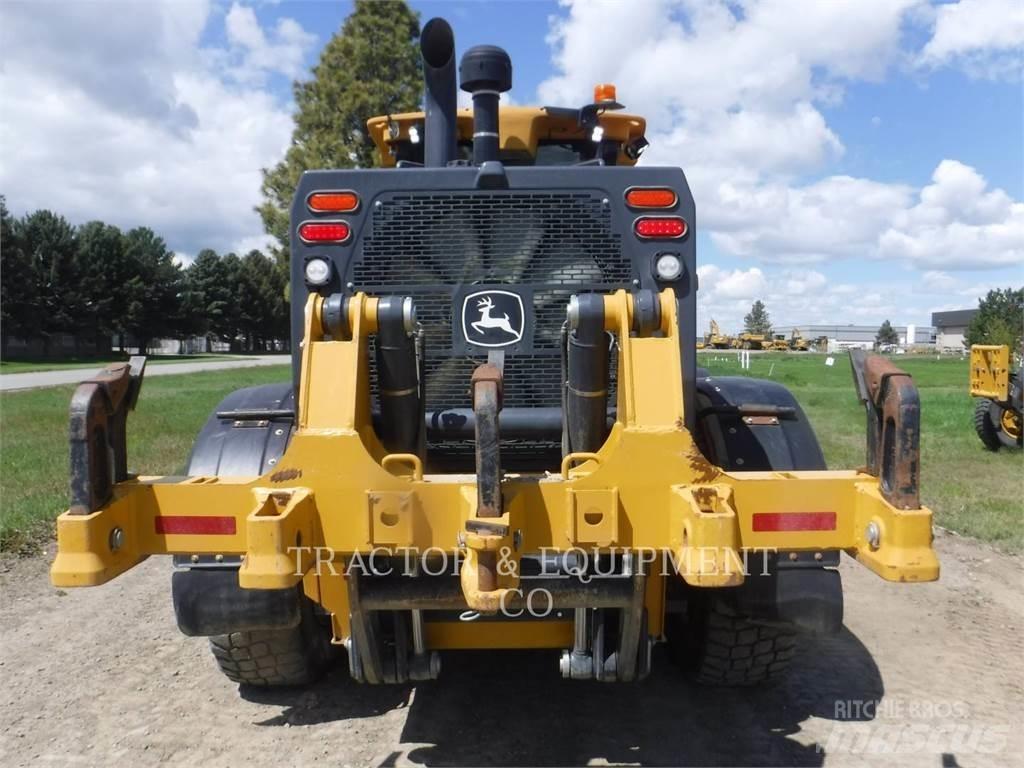 John Deere 872GP Грейдери