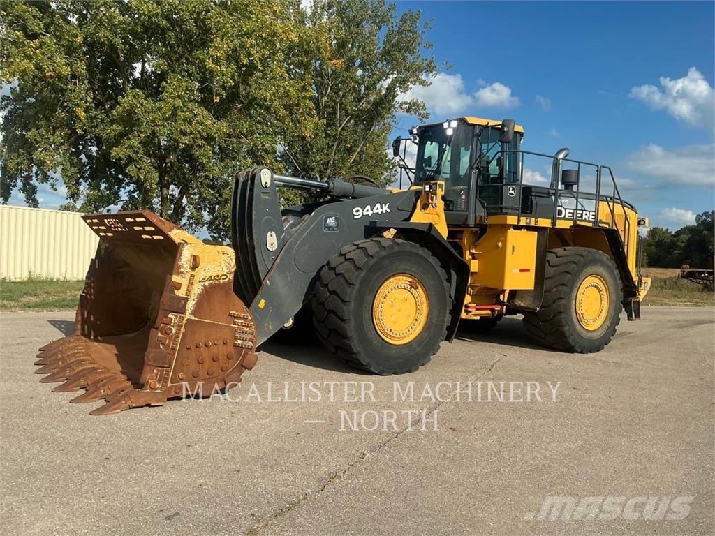 John Deere 944K Фронтальні навантажувачі