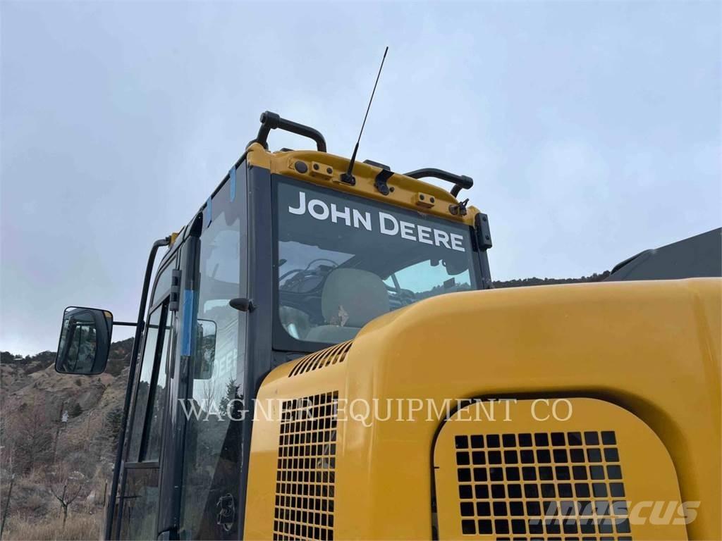John Deere & CO. 135G Гусеничні екскаватори