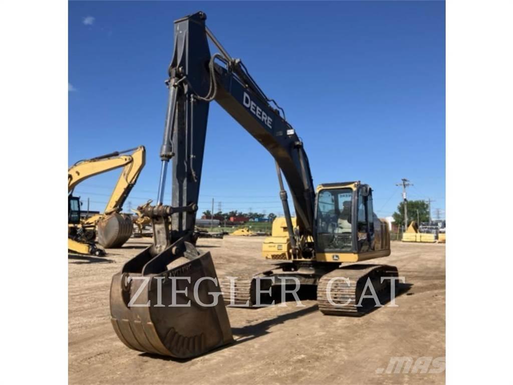 John Deere & CO. 200D Гусеничні екскаватори