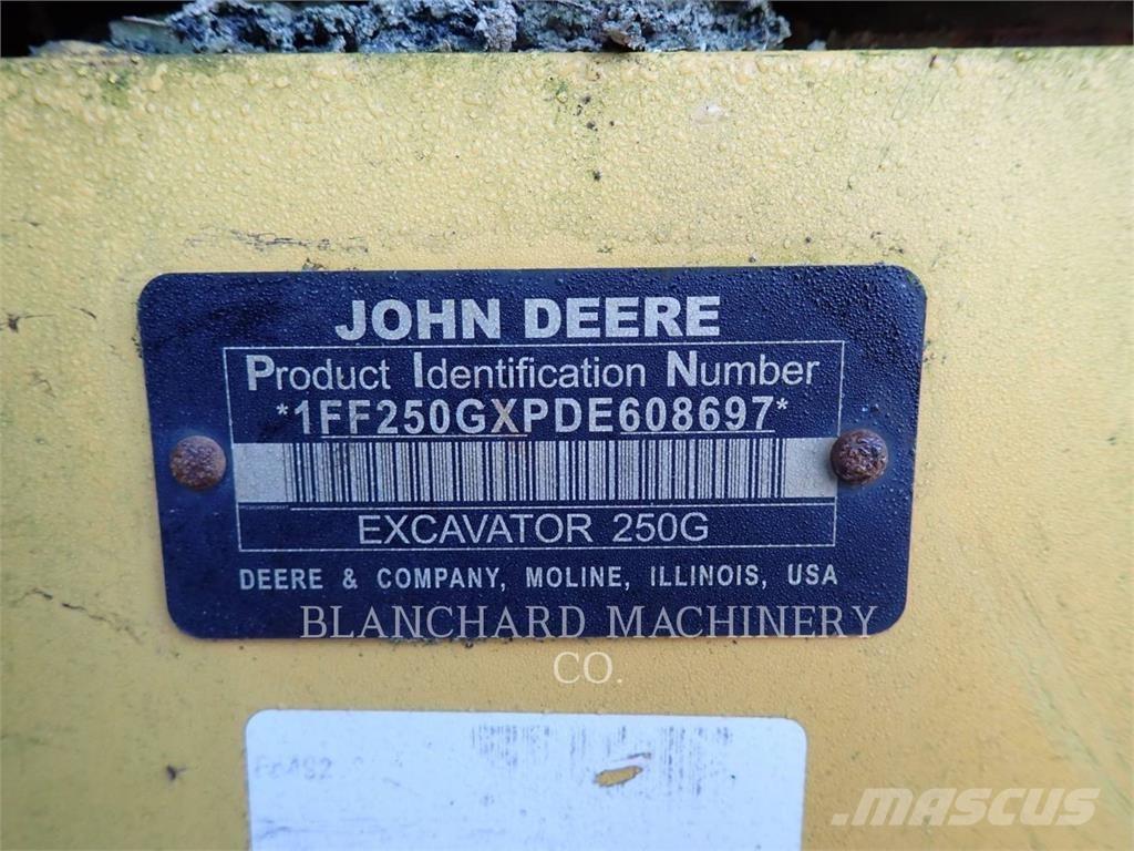 John Deere & CO. 250G LC Гусеничні екскаватори