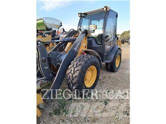 John Deere & CO. 304L Фронтальні навантажувачі