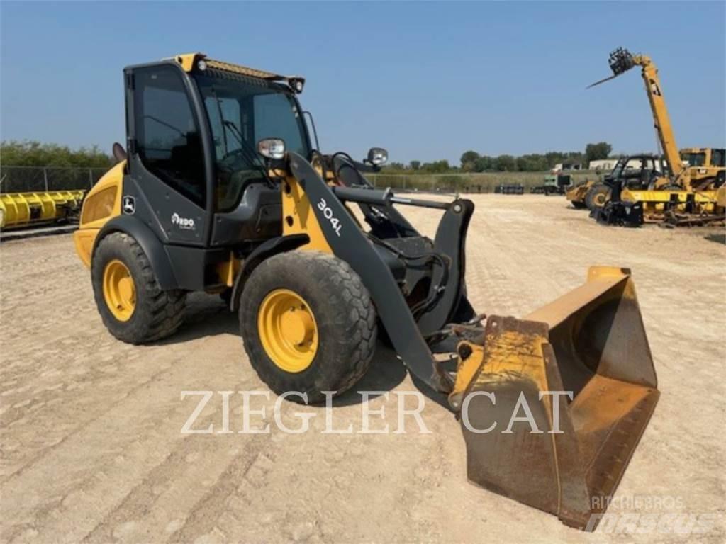 John Deere & CO. 304L Фронтальні навантажувачі