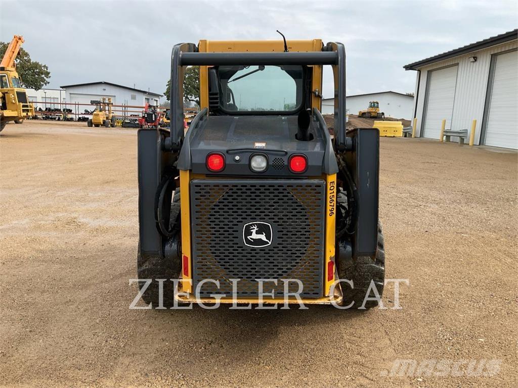 John Deere & CO. 320D Міні-навантажувачі