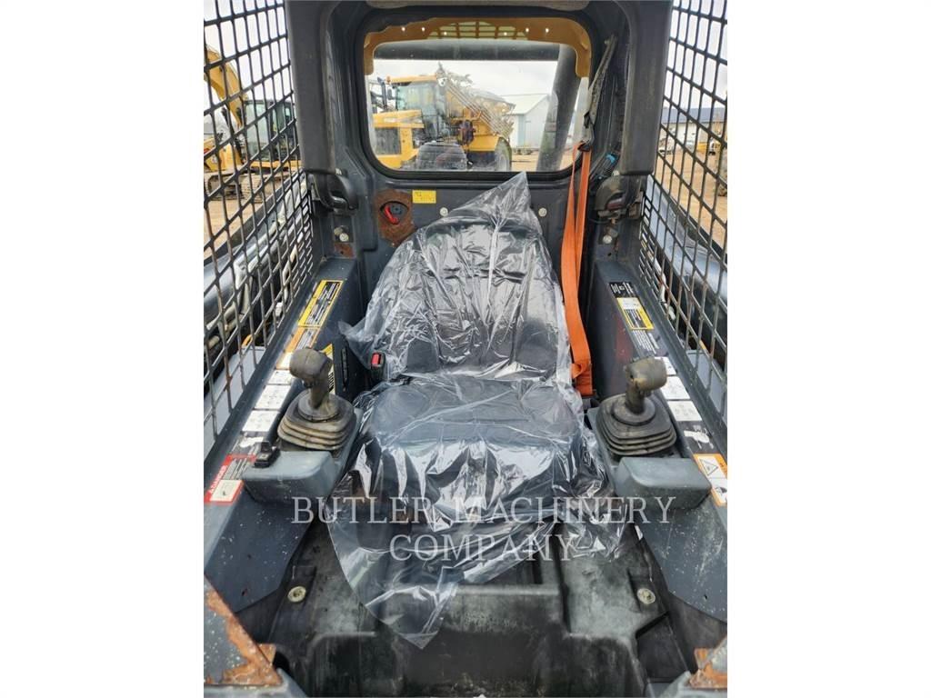 John Deere & CO. 323E Гусеничні вантажники