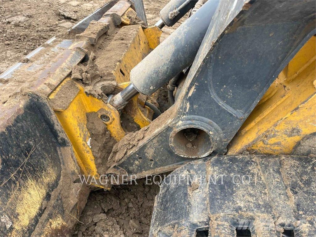 John Deere & CO. 333G Гусеничні вантажники