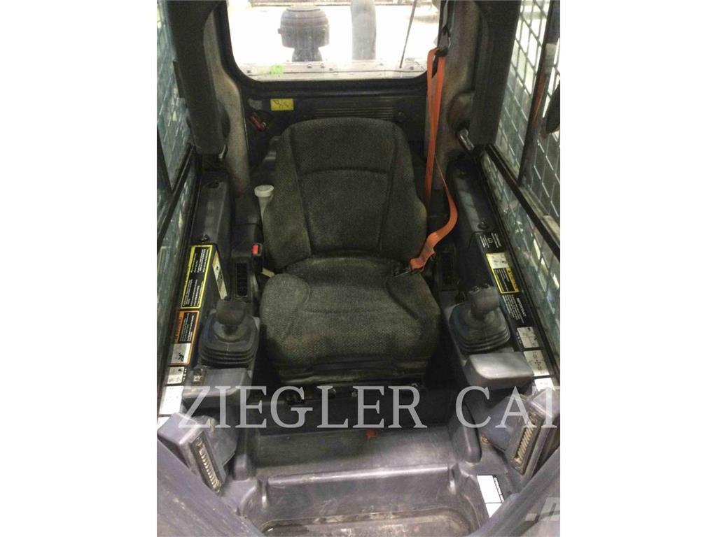 John Deere & CO. 333G Гусеничні вантажники