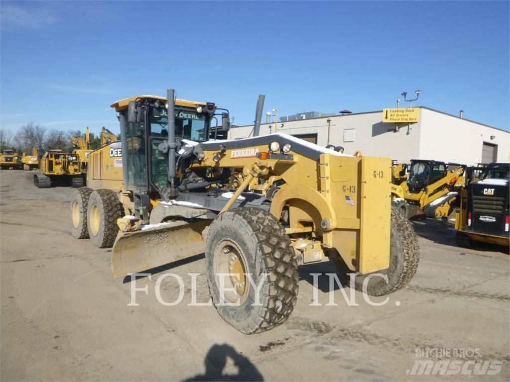 John Deere & CO. 672G Грейдери