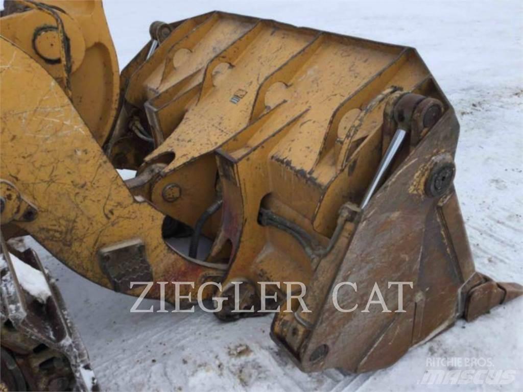 John Deere & CO. 755C Гусеничні вантажники