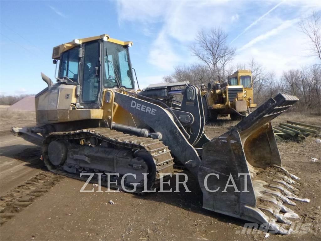 John Deere & CO. 755K Гусеничні вантажники