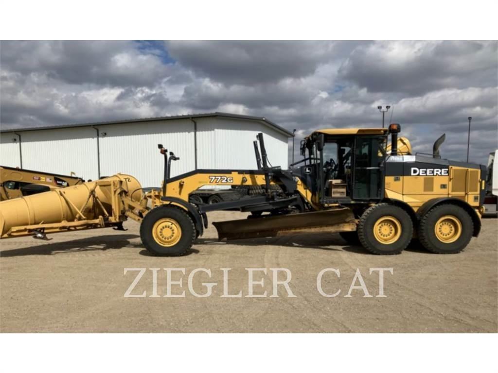 John Deere & CO. 772 G Грейдери