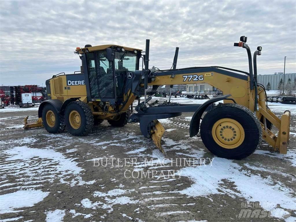 John Deere & CO. 772G Грейдери