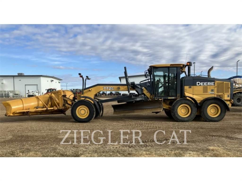 John Deere & CO. 772G_AO Грейдери