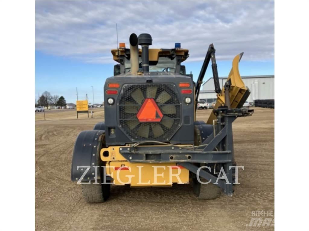 John Deere & CO. 772G_AO Грейдери