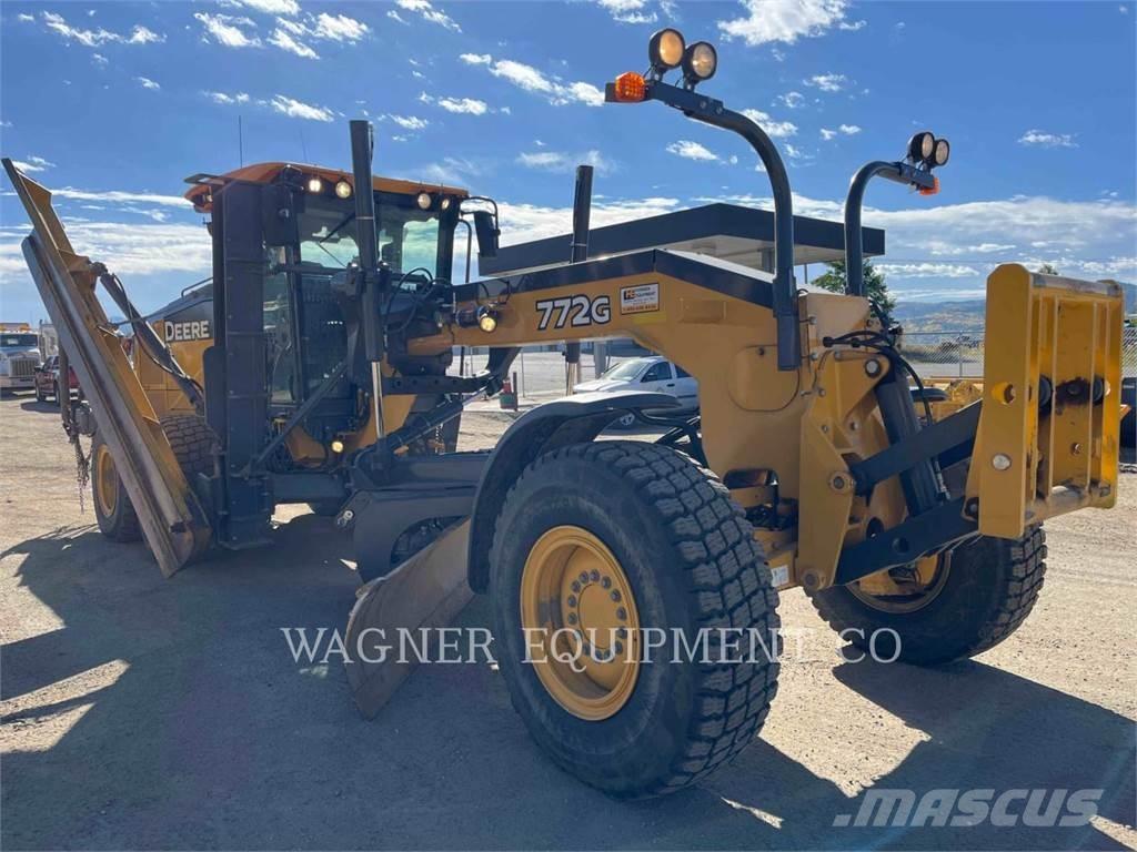 John Deere & CO. 772G AWD Грейдери