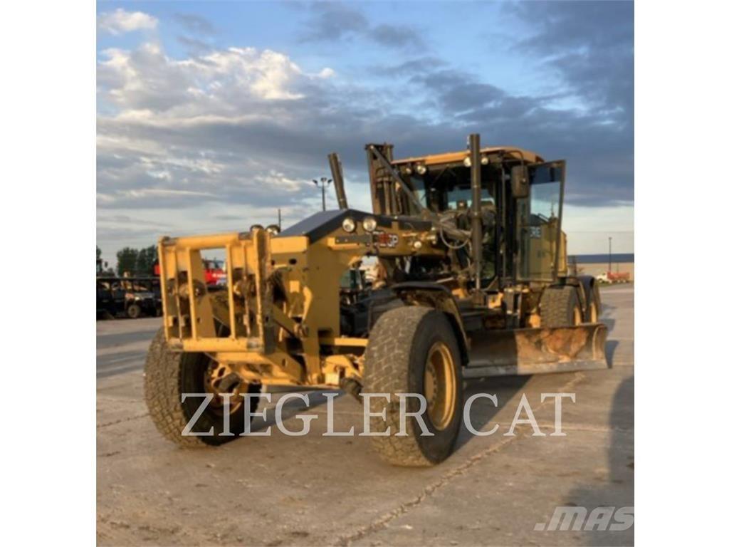 John Deere & CO. 772GP Грейдери