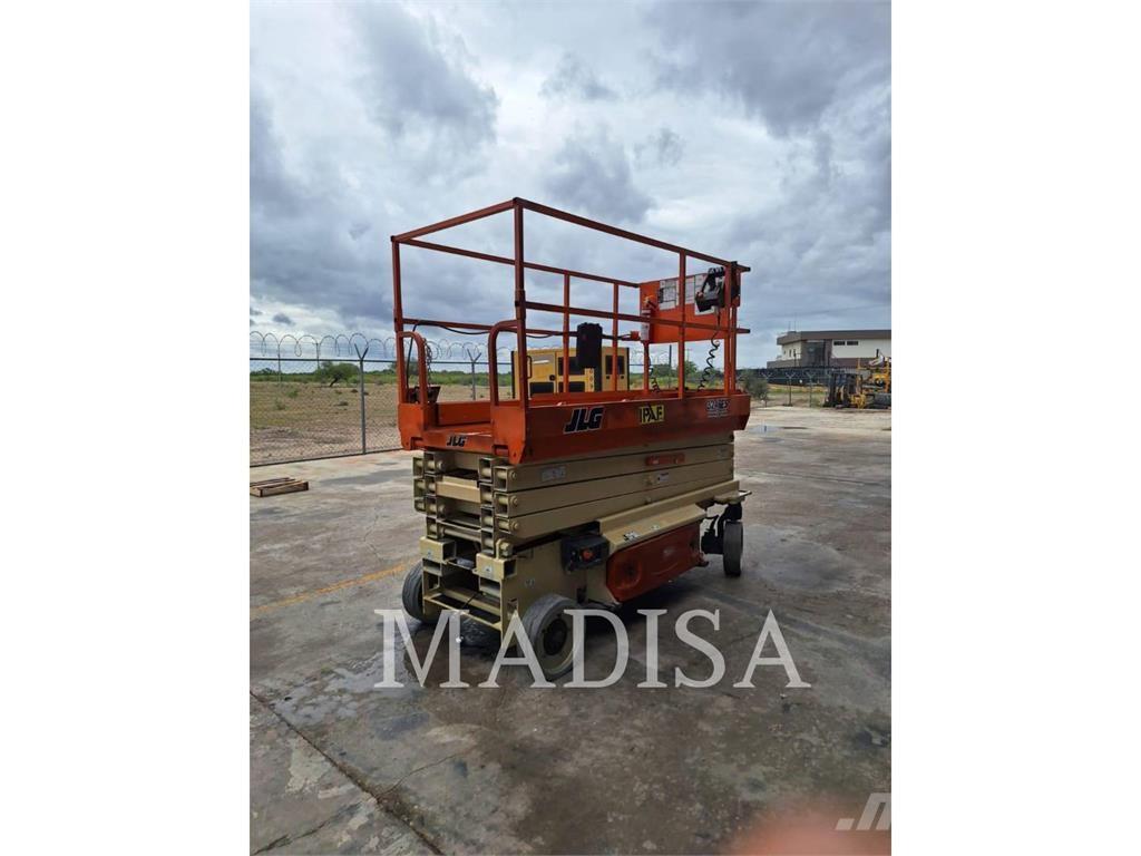 Jungheinrich 3246ES Підйомники-ножиці