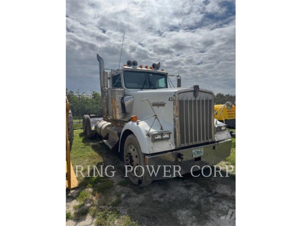 Kenworth W900S Вантажівки / спеціальні