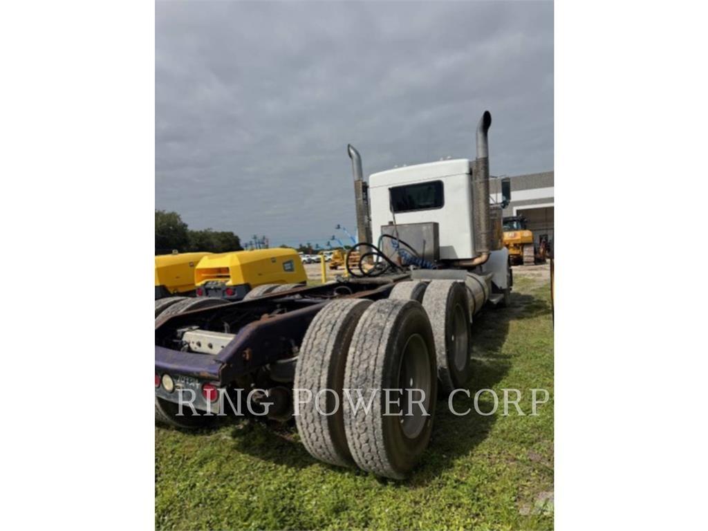 Kenworth W900S Вантажівки / спеціальні