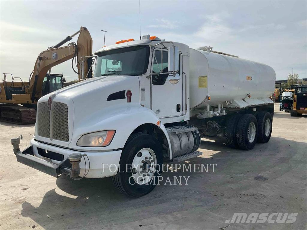 Kenworth WTRTRK4K Вантажівки-цистерни