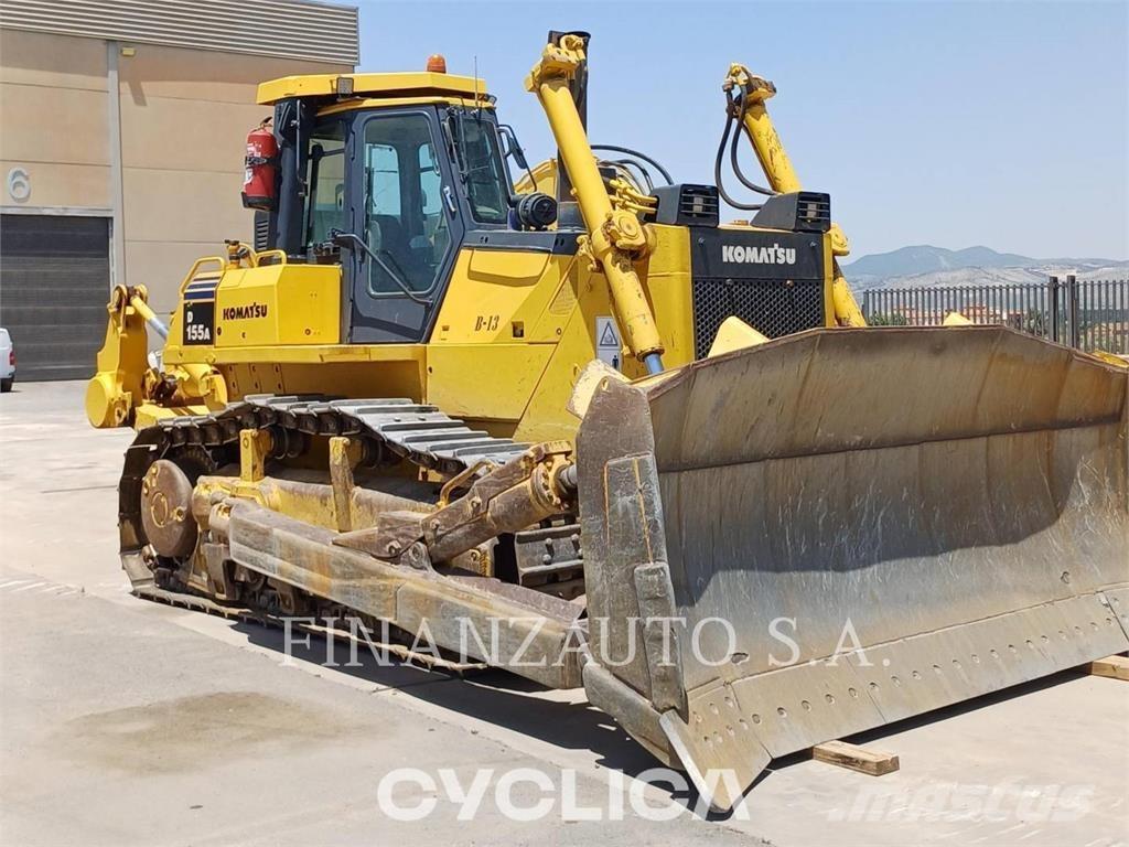 Komatsu D155 Гусеничні бульдозери