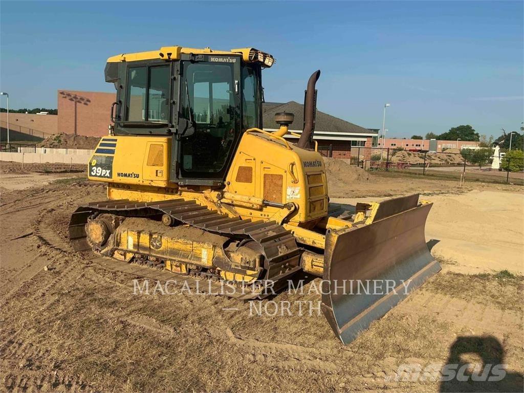 Komatsu D39PX-23 Гусеничні бульдозери
