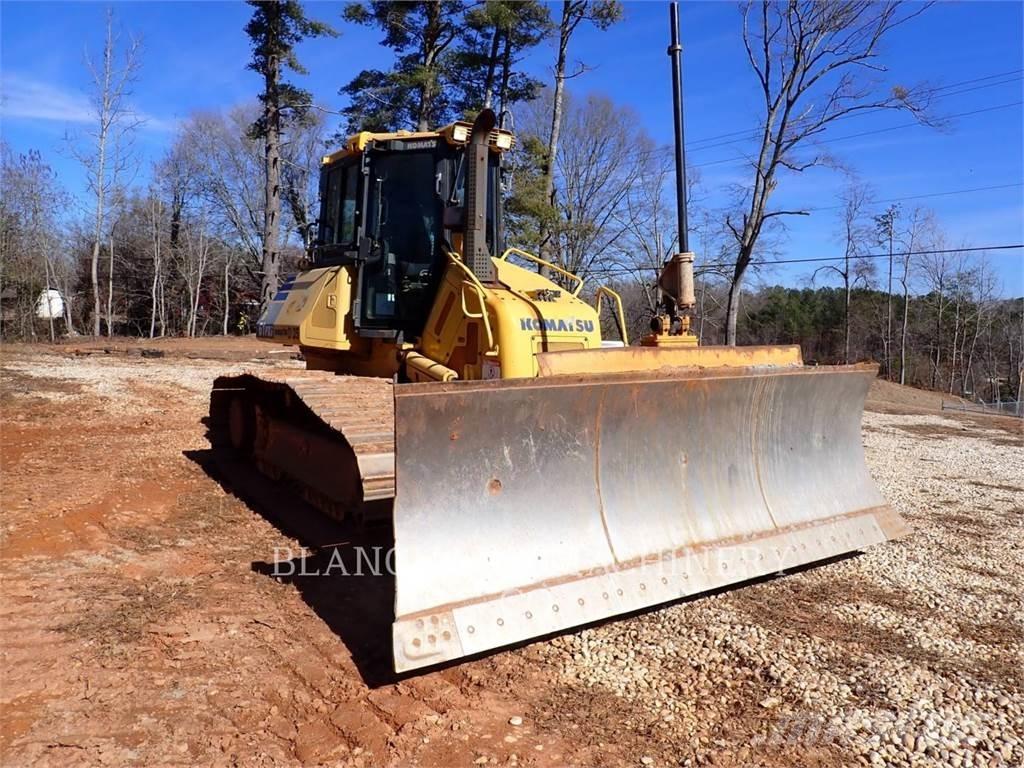 Komatsu D61PX-23 Гусеничні бульдозери