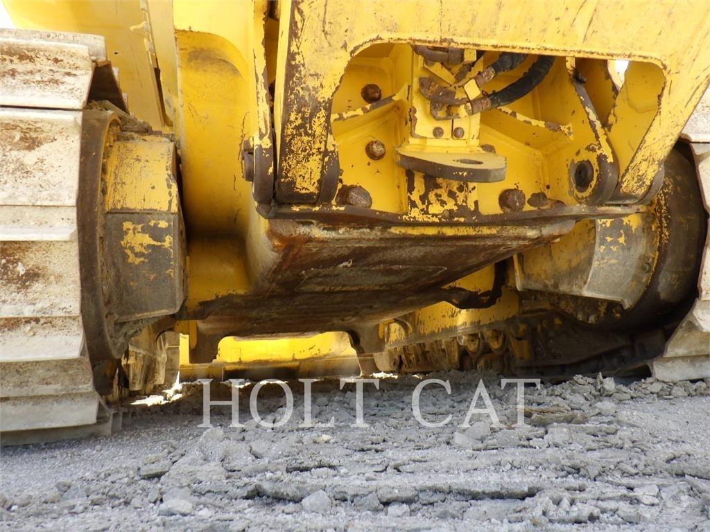 Komatsu D71EX-24 Гусеничні бульдозери
