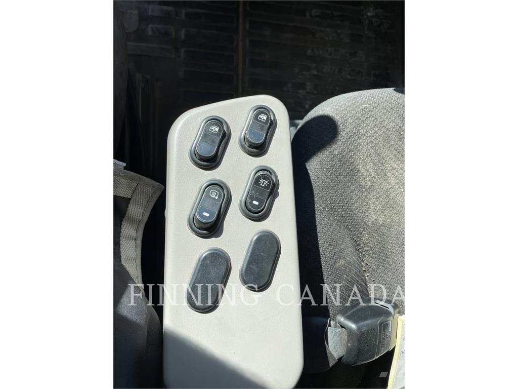 Komatsu HD605-8 Зчленовані самоскиди