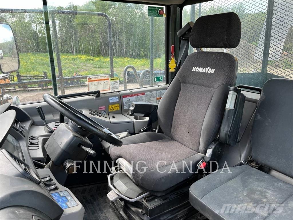 Komatsu HM300-3 Зчленовані самоскиди
