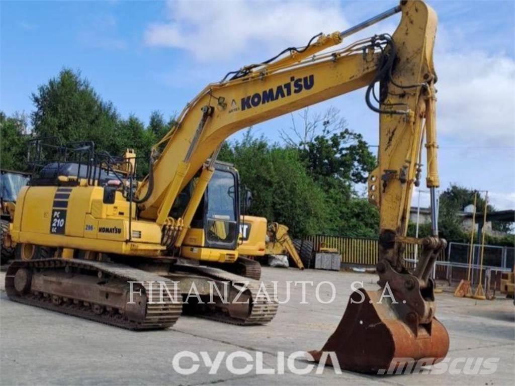 Komatsu PC210 Гусеничні екскаватори