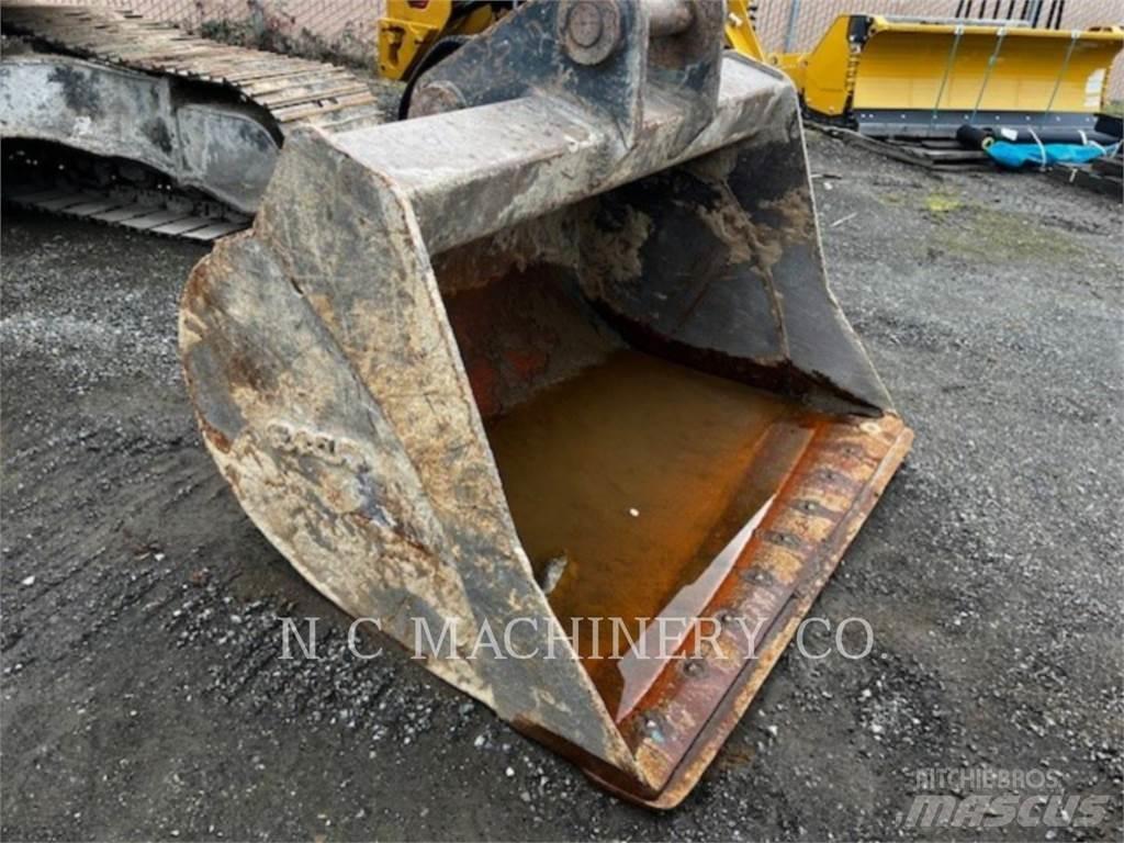 Komatsu PC210LCI-1 Гусеничні екскаватори