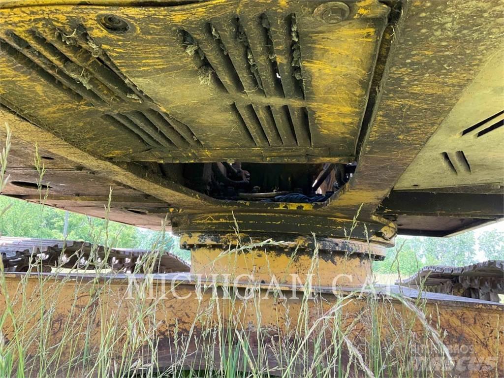 Komatsu PC220 Гусеничні екскаватори