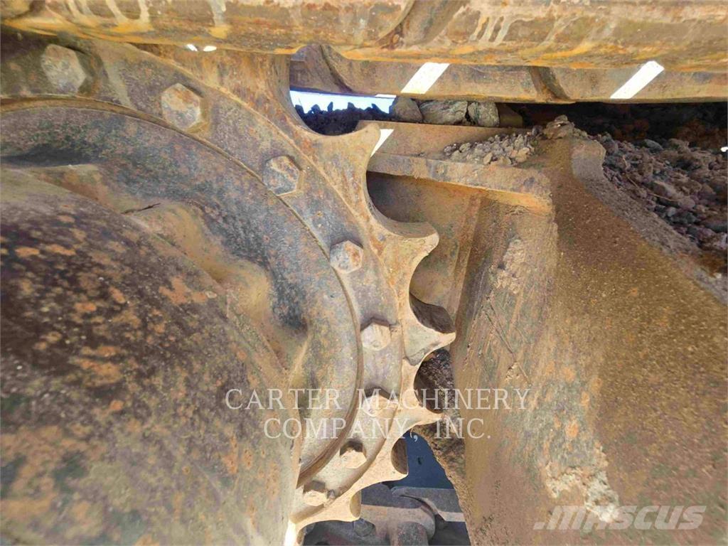 Komatsu PC220LC Гусеничні екскаватори