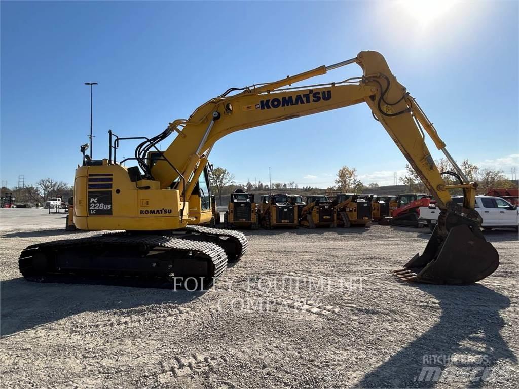 Komatsu PC228USLC Гусеничні екскаватори