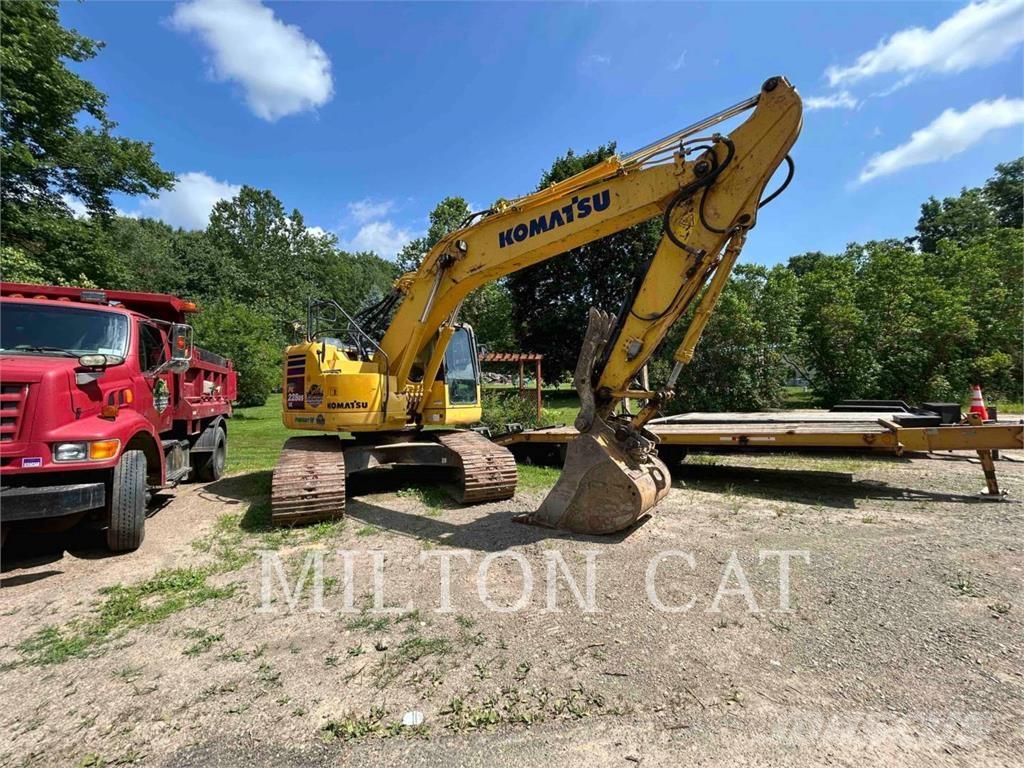 Komatsu PC228USLC-10 Гусеничні екскаватори