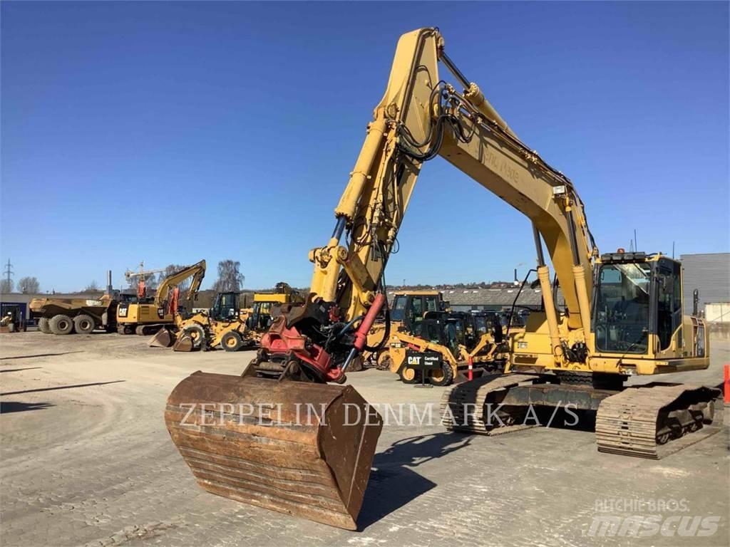 Komatsu PC240 Гусеничні екскаватори