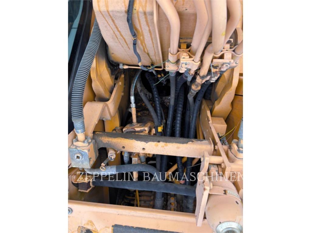 Komatsu PC290LCI11 Гусеничні екскаватори